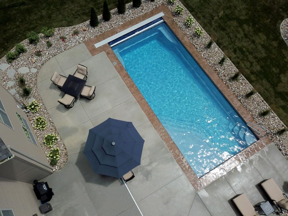 Rectangular Pool with Splash Deck Sapphire Blue G2